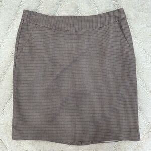 L.L. Bean Favorite Fit Houndstooth Skirt 10 Wool Stretch Schoolgirl Preppy